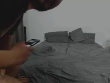 Chaturbate Adult Webcam of amateur2friendswithbenefits