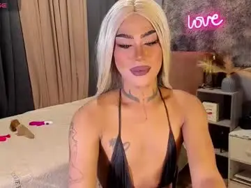 Chaturbate Live Sex Cam of asian_cumsawyer