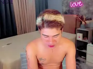 Chaturbate Live Porn of asian_cumsawyer