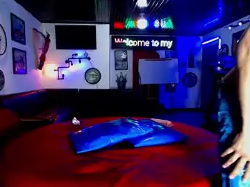 Chaturbate Nude Webcam of crismens