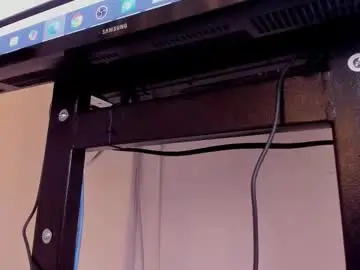 Chaturbate Watch Live Sex Cams of mia_white11