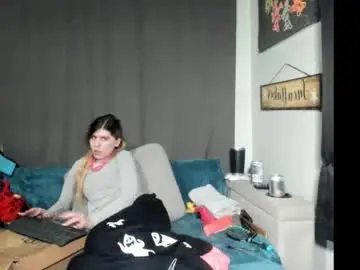 Chaturbate Watch Live Sex Cams of roxihazeleyes