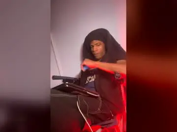 Chaturbate Live Sex Cam of bbcnews94