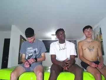 Chaturbate Live Sex Cam of icevermilk