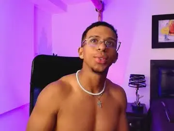 Chaturbate Best live sex cam show of liam_morocho