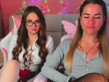 Chaturbate Live Porn of angel_and_demon0304