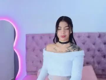 Chaturbate Live Sex Cam of cherry_sussa_