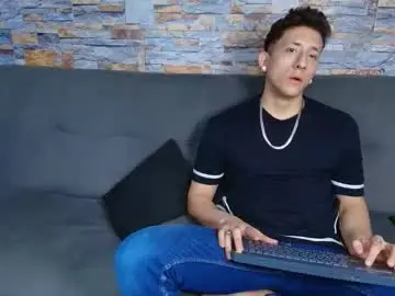 Chaturbate Adult Video Chat of maykol_victoria