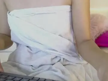 Chaturbate Nude Webcam of mia_holson