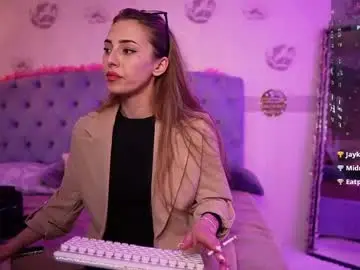 Chaturbate Live Sex Cam of anya_sky_