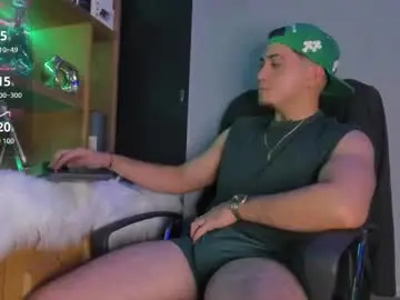 Chaturbate Free Live Porn of gael_williams4