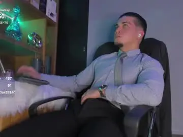 Chaturbate Free Porn Cam of gael_williams4