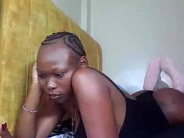 Chaturbate Live Sex Cam of lyra102