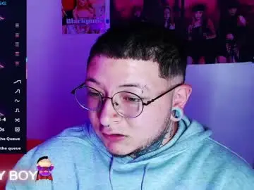 Chaturbate Live Sex Cam of prince_ftm1
