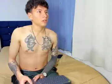 Chaturbate Live Porn of tatiiana_n_damiian