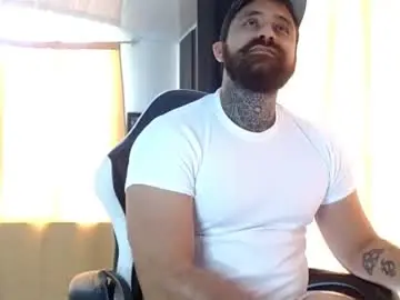 Chaturbate Free Porn Cam of aronmiller404