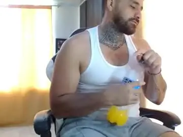 Chaturbate Sex Chat of aronmiller404