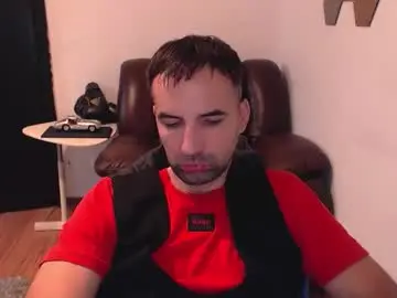Chaturbate Live Sex Cam of gianni_lion