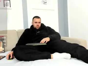 Chaturbate Watch Live Sex Cams of musculardominantfella