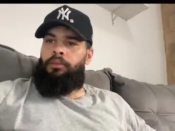 Chaturbate Free Porn Cam of beardmax