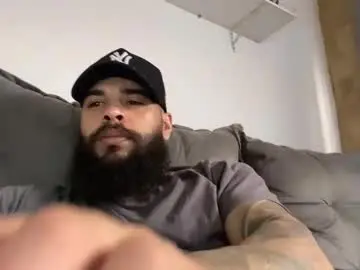 Chaturbate Live Porn of beardmax