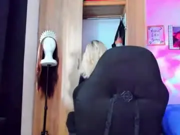 Chaturbate Live Sex Cam of danipein