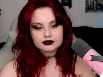 Chaturbate Live Sex of dellacrush_