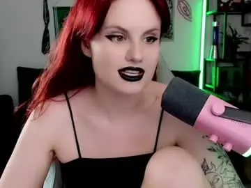 Chaturbate Live Sex of dellacrush_