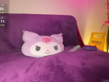 Chaturbate Live Sex Cam of luna_luuvz