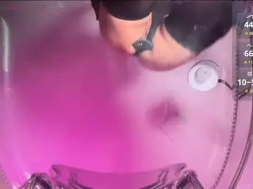 Chaturbate Live Sex Cam of luna_luuvz