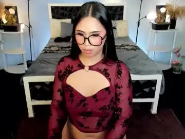 Chaturbate Nude Webcam of naughtytrans_huntress