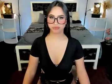 Chaturbate Sex Chat of naughtytrans_huntress