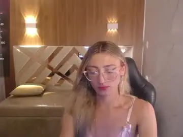 Chaturbate Live Sex of andrea_camila