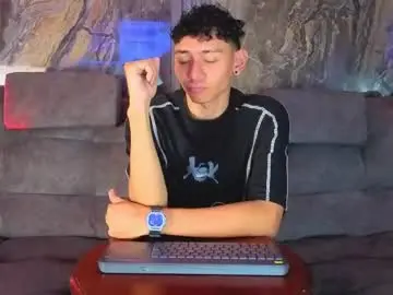 Chaturbate Best live sex cam show of daviid_laid_