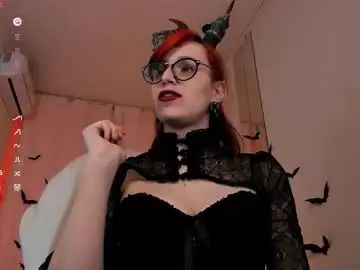 Chaturbate Live Sex Cam of dora_marcelli