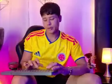 Chaturbate Best live sex cam show of rayden_boy