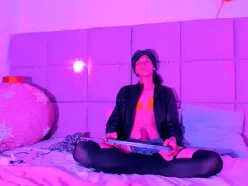 Chaturbate Live Sex Cam of vannellope_96