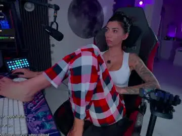 Chaturbate Live Porn of evelyne92