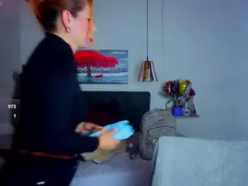 Chaturbate Live Sex Cam of dulce_charlottee