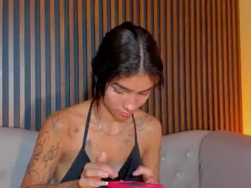 Chaturbate Sex Chat of laura_aristizabal_19