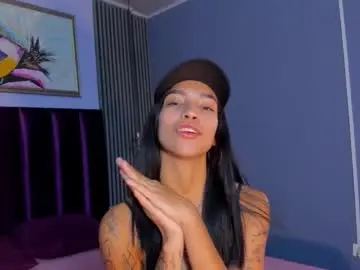 Chaturbate Free Porn Cam of laura_aristizabal_19