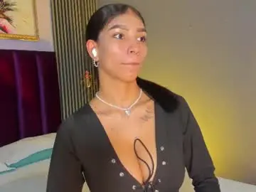 Chaturbate Best live sex cam show of laura_aristizabal_19