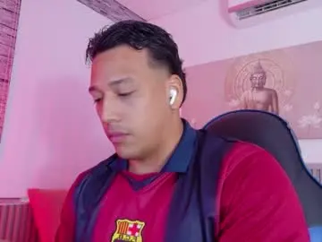 Chaturbate Live Sex Cam of tom_muscle1