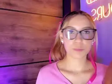 Chaturbate Adult Webcams of alyamonroe