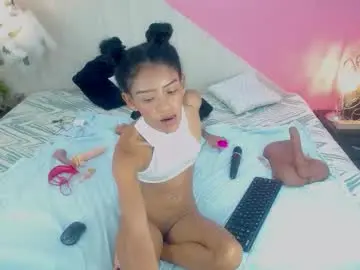 Chaturbate Adult Webcams of adisson_petite1