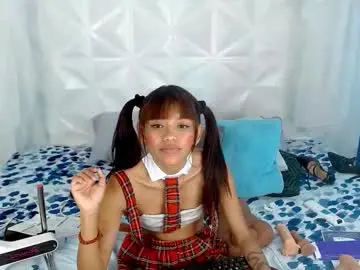 Chaturbate Free Live Porn of adisson_petite1