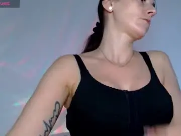 Chaturbate Adult Video Chat of britneydivine