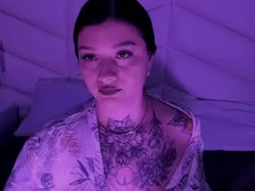 Chaturbate Live Sex Cam of iam__mystic