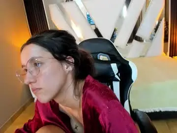 Chaturbate Live Sex Cam of linda4petite