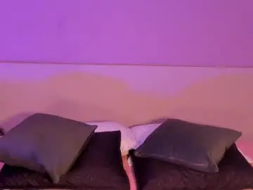 Chaturbate Best live sex cam show of missbombom
